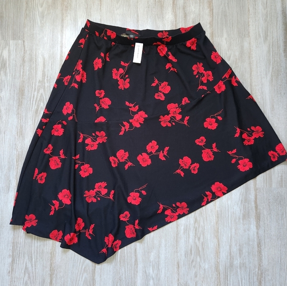 Lane Bryant Dresses & Skirts - NWT Lane Bryant Asymmetrical Skirt Black Red Floral Pullon Stretch Midi Sz 18/20